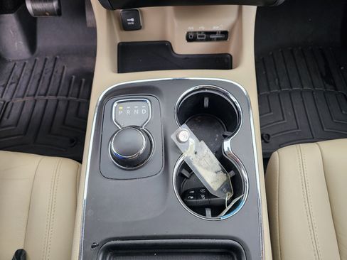 Used 2015 Dodge Durango Limited w/ Premium Group image 28