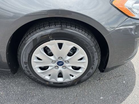 Used 2019 Ford Fusion S image 26