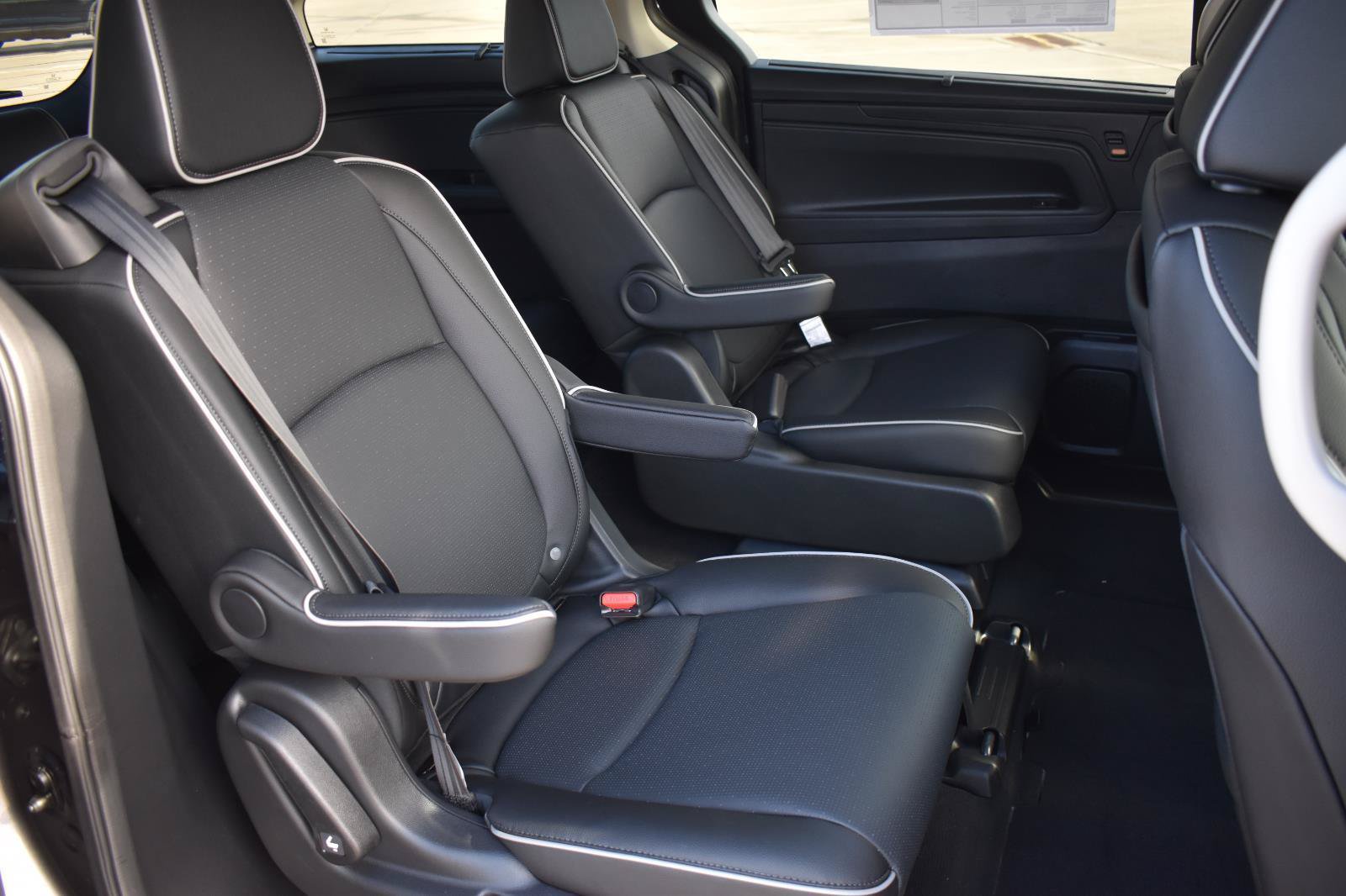 New 2026 Honda Odyssey Elite image 16