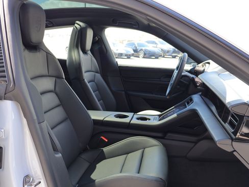 New 2026 Porsche Taycan 4S AWD/4WD image 24