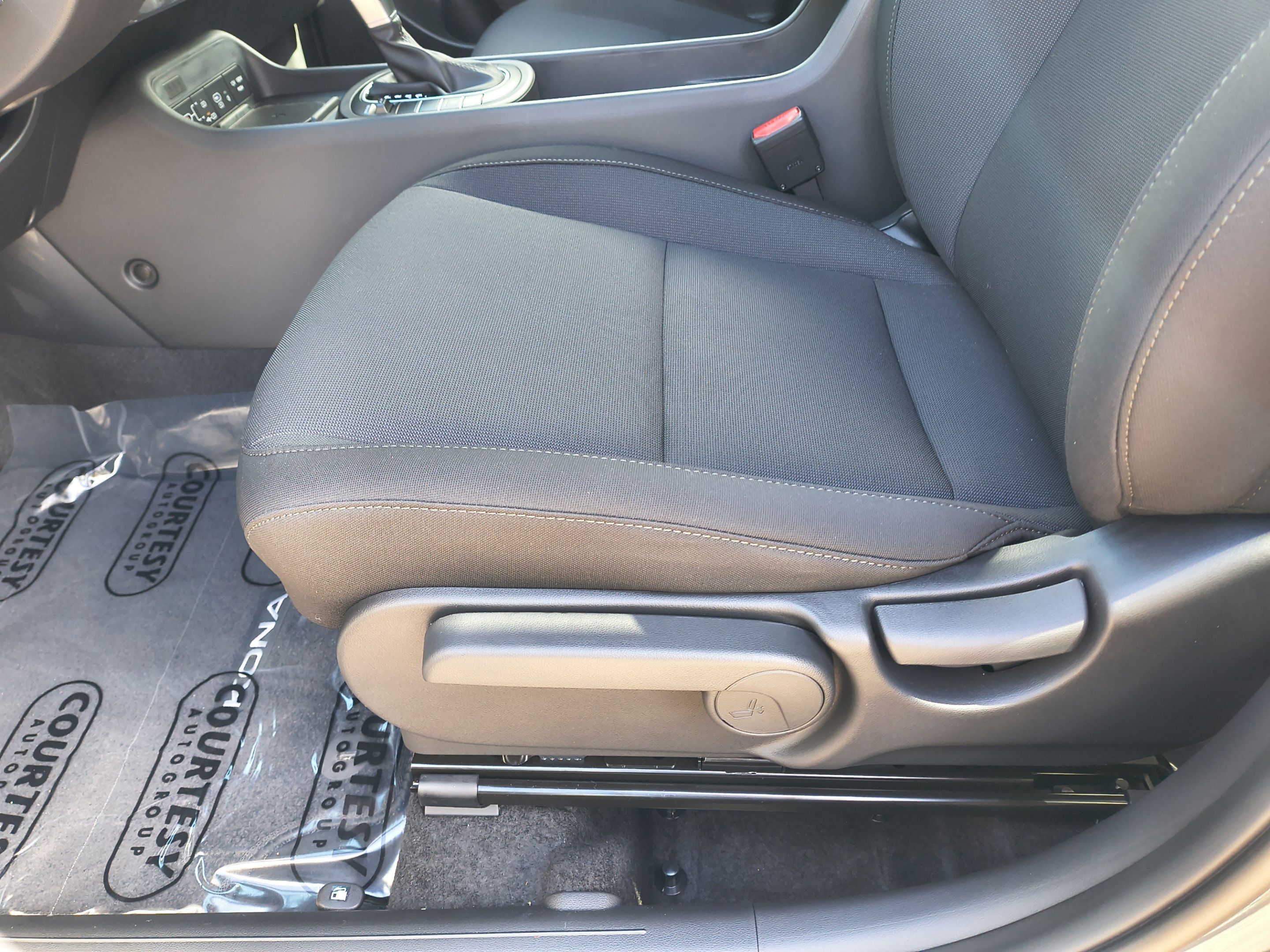 New 2027 Hyundai Kona SEL Sport FWD image 18