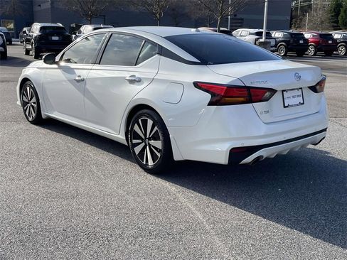 Used 2019 Nissan Altima 2.5 SL image 3