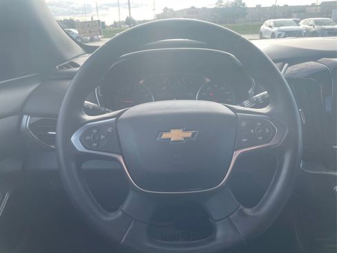 Used 2023 Chevrolet Traverse LT AWD/4WD image 14
