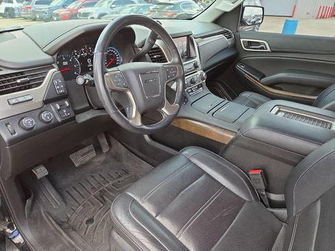 Used 2018 GMC Yukon Denali w/ Denali Ultimate Package AWD/4WD image 10