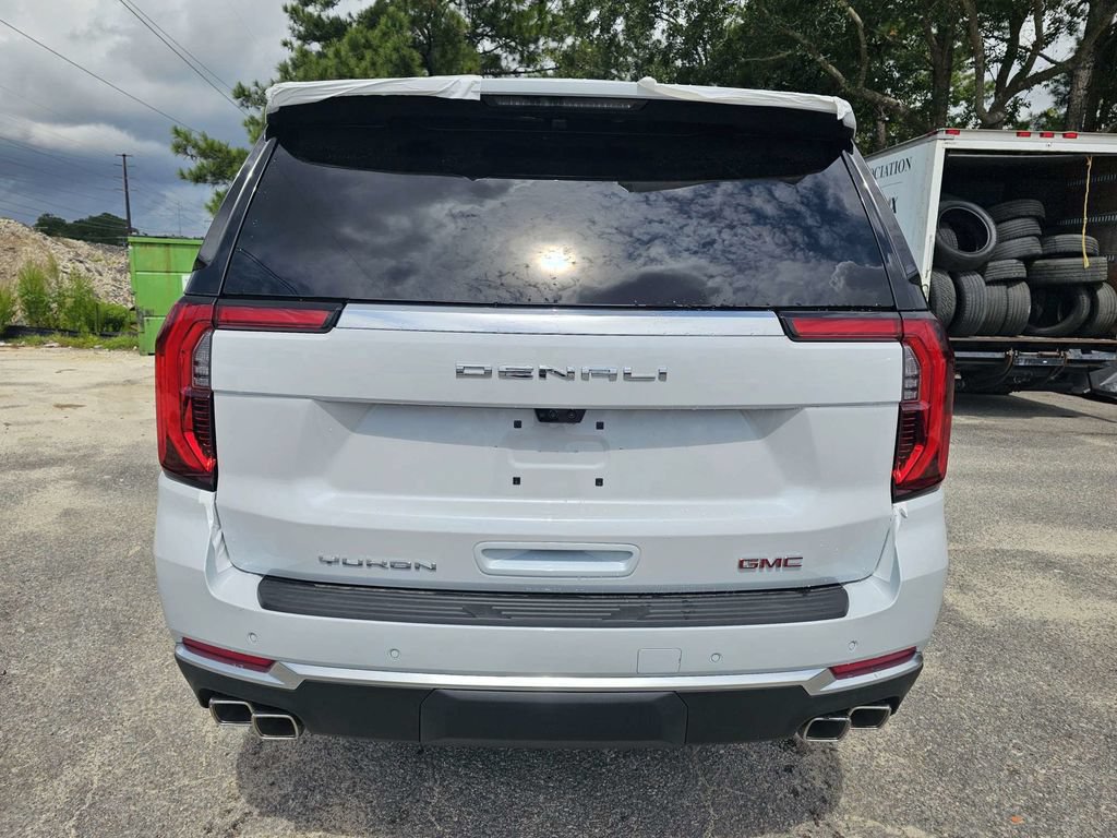 New 2026 GMC Yukon Denali w/ Denali Reserve Package AWD/4WD image 5