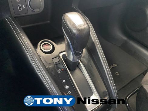 Used 2018 Nissan Kicks SV FWD image 17