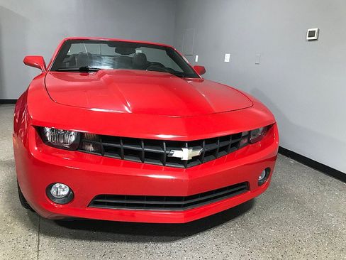 Used 2011 Chevrolet Camaro LT RWD image 15