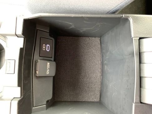 Used 2026 Toyota Corolla SE w/ SE Premium Package image 25