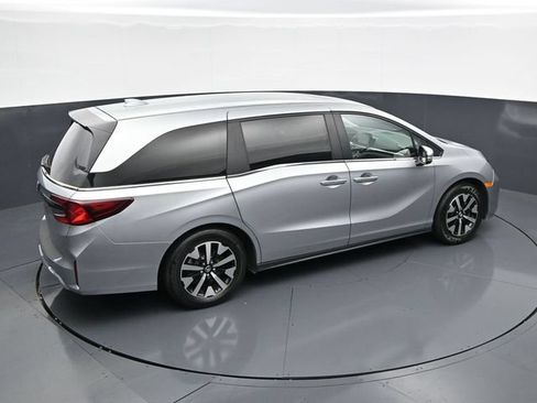 Used 2025 Honda Odyssey EX-L image 34