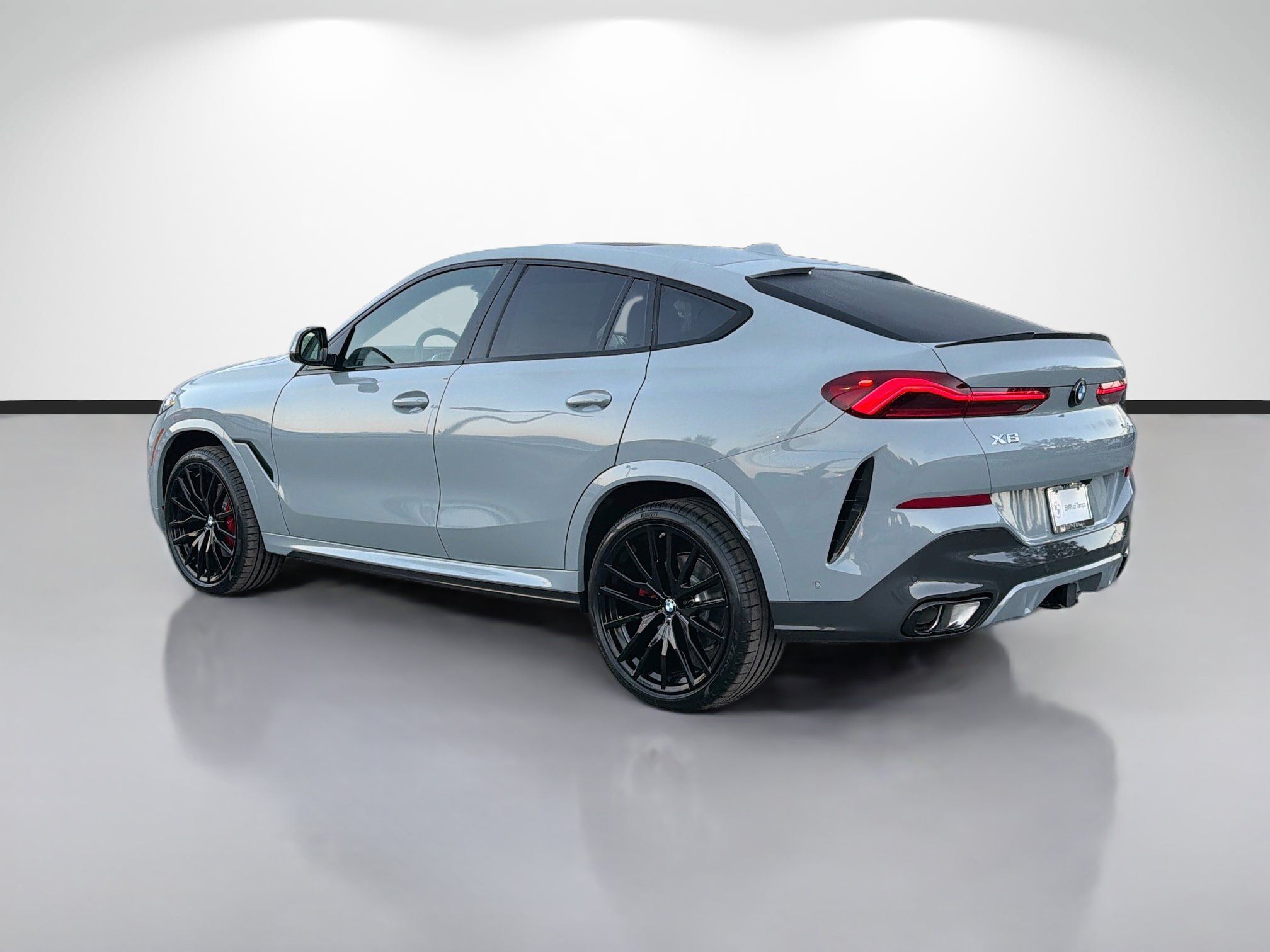 New 2027 BMW X6 xDrive40i w/ Executive Package AWD/4WD image 5