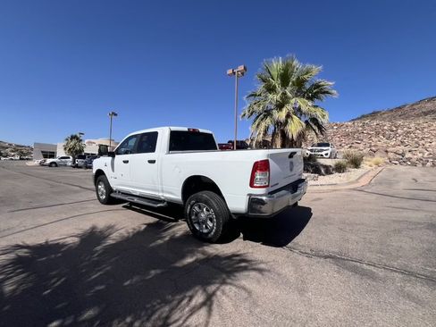 Used 2024 RAM 2500 Big Horn w/ Off Road Package AWD/4WD image 3