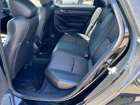 Used 2020 Honda Accord Sport image 3
