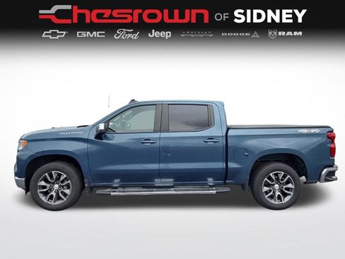 Used 2024 Chevrolet Silverado 1500 LT AWD/4WD image 8