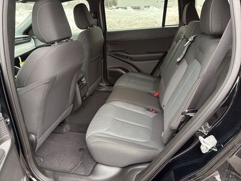 New 2026 Jeep Cherokee Laredo image 11