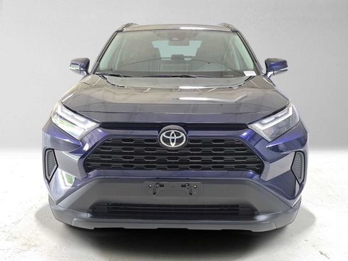 Used 2025 Toyota RAV4 XLE AWD/4WD image 8