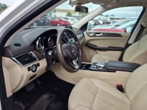 Used 2018 Mercedes-Benz GLE 350 4MATIC image 7