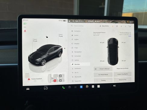 Used 2024 Tesla Model Y Long Range image 22