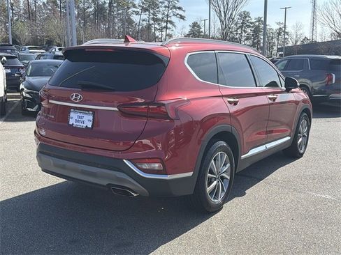 Used 2019 Hyundai Santa Fe Limited image 7