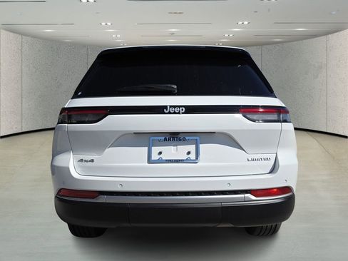 New 2026 Jeep Grand Cherokee Limited w/ Trailer Tow Package image 5