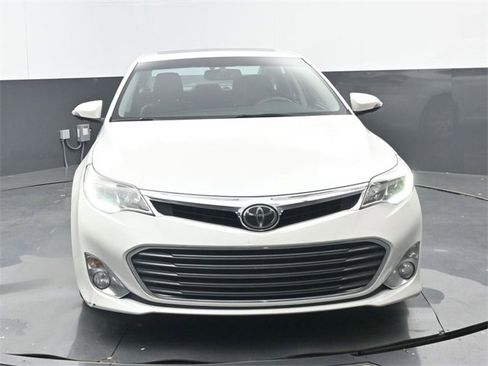 Used 2014 Toyota Avalon Limited image 5