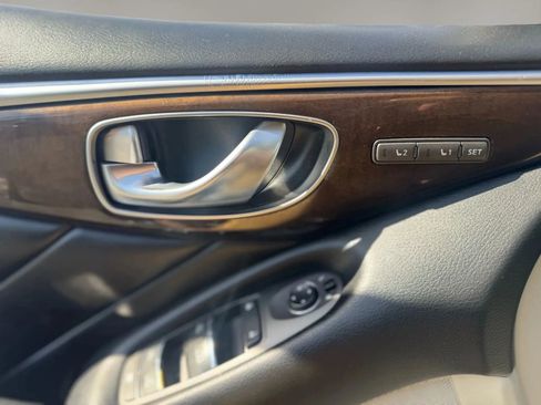 Used 2015 INFINITI Q50 Sport w/ Technology Package image 18