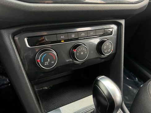 Used 2019 Volkswagen Tiguan S image 25