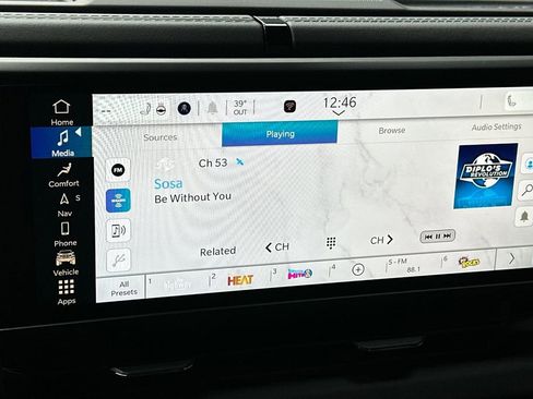 New 2026 Jeep Wrangler Unlimited Rubicon w/ Technology Group image 18