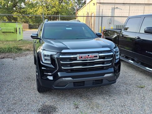 Used 2026 GMC Terrain Elevation w/ Elevation Premium Package FWD image 2