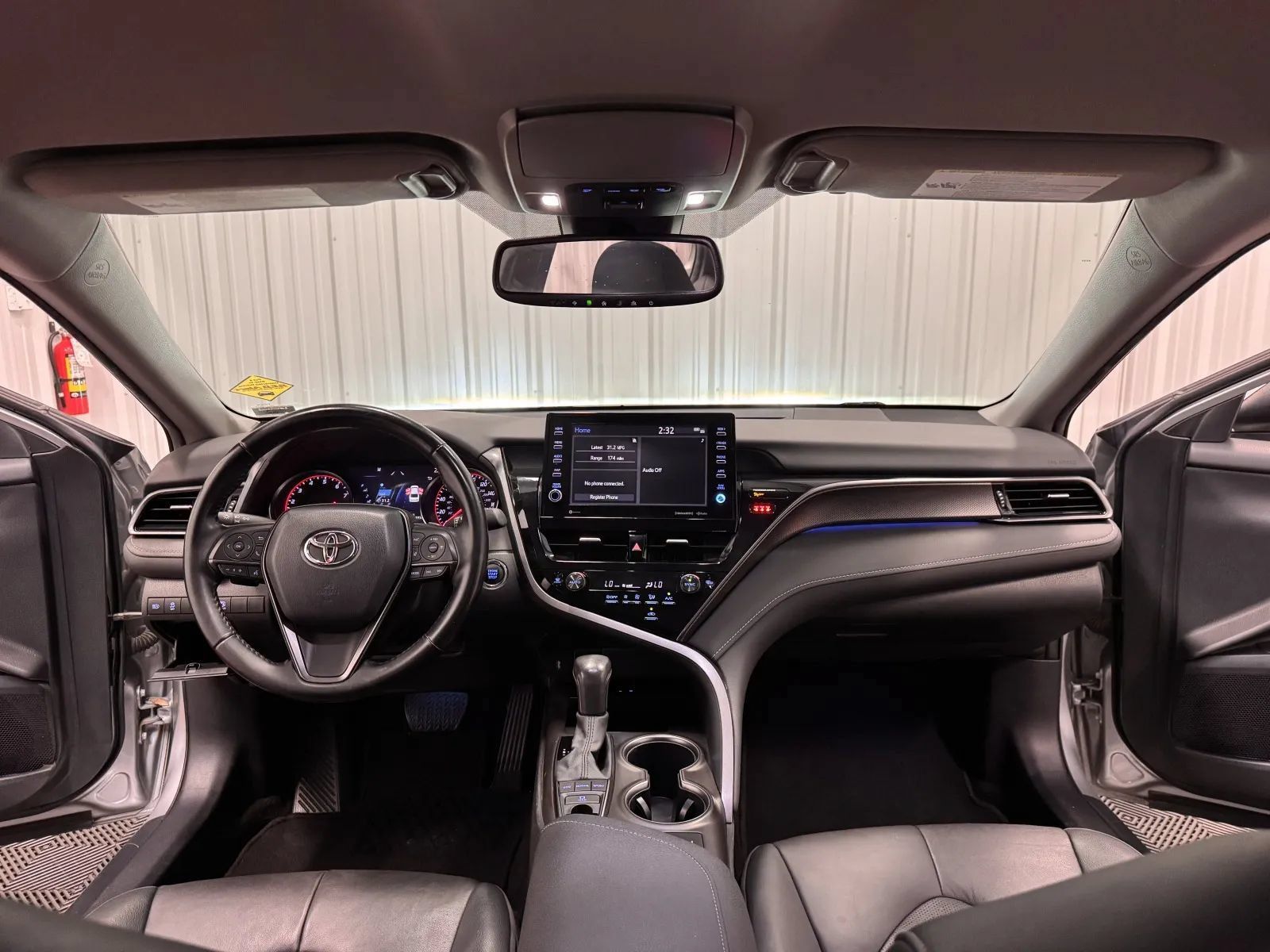 Used 2022 Toyota Camry XSE FWD image 27