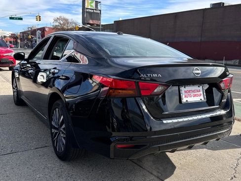 Used 2023 Nissan Altima 2.5 SV image 6
