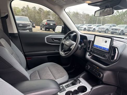 Used 2024 Ford Bronco Sport Big Bend image 9