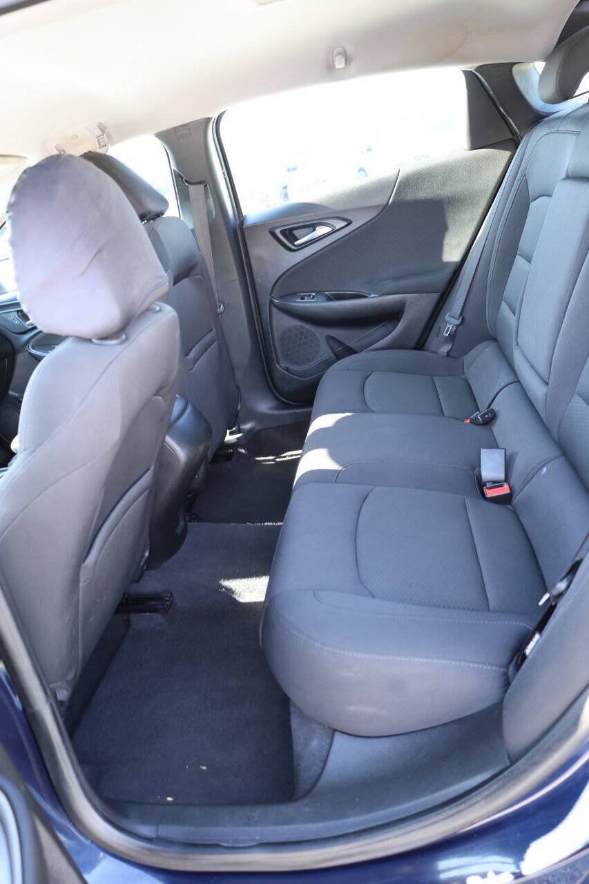 Used 2017 Chevrolet Malibu LS FWD image 17