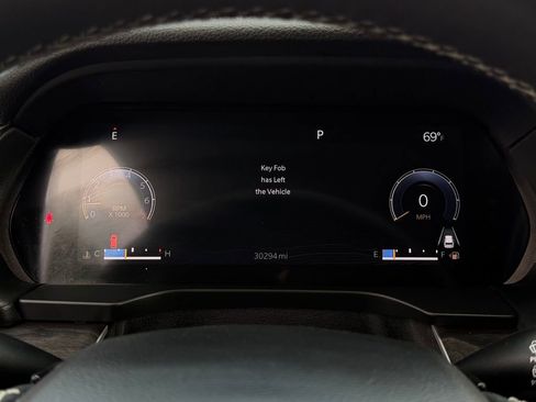 Used 2023 Jeep Grand Cherokee L Limited image 18