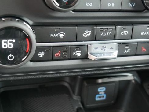 New 2025 Ford Bronco Outer Banks w/ Sasquatch Package image 5