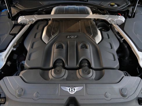 Used 2020 Bentley Continental GT image 21