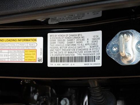 Certified 2025 Honda Civic Sport image 33