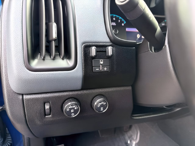 Used 2019 Chevrolet Colorado Z71 AWD/4WD image 16