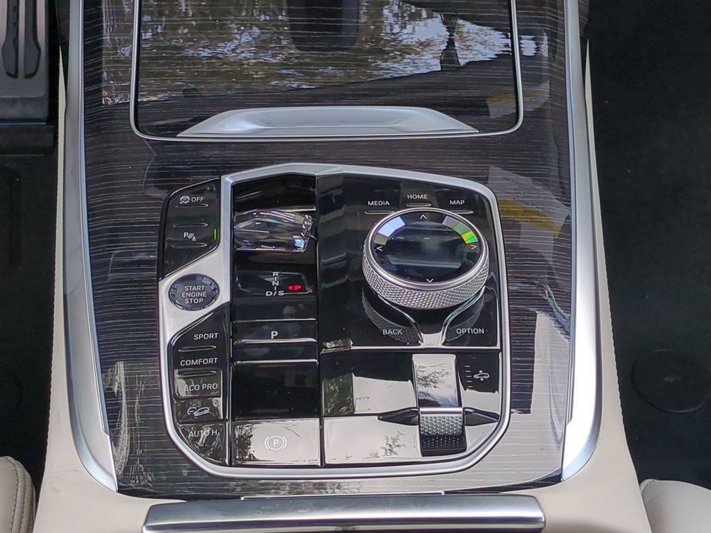New 2027 BMW X7 xDrive40i AWD/4WD image 19