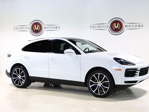 Used 2023 Porsche Cayenne Coupe w/ Towing Package w/o Tow Ball AWD/4WD image 80