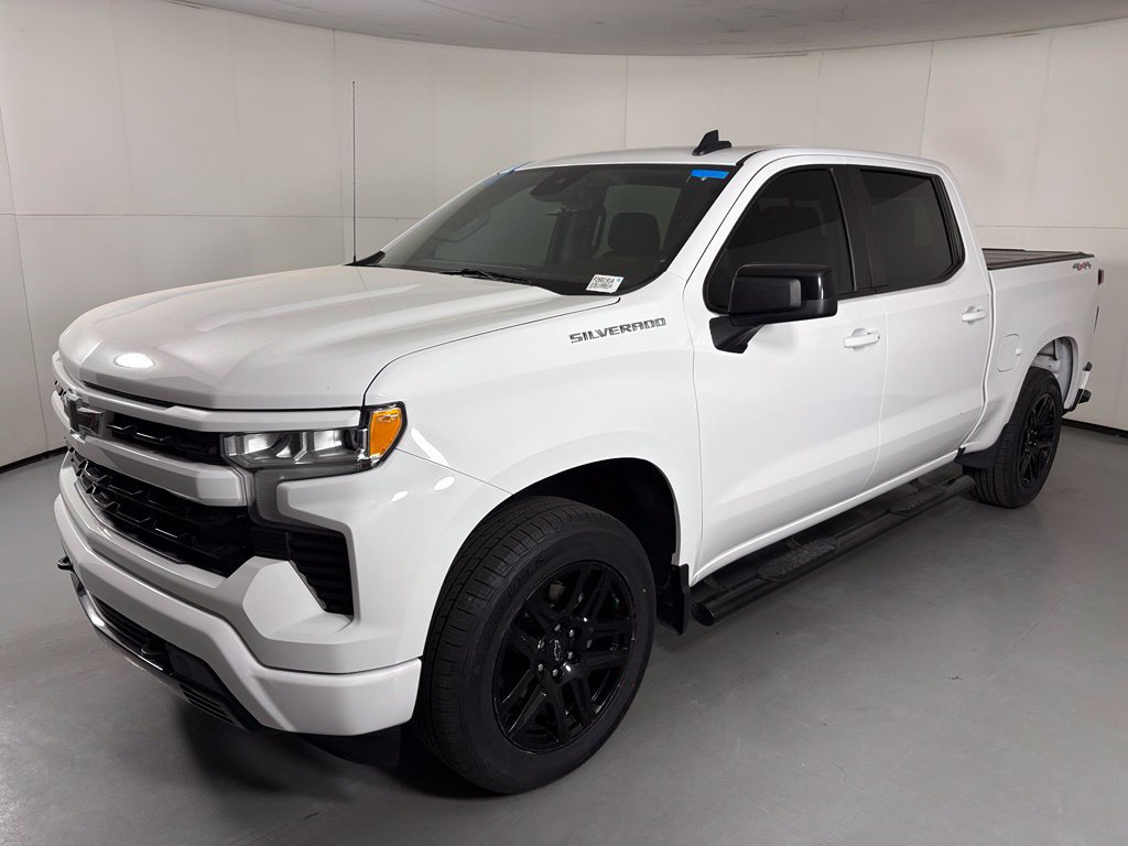 Used 2023 Chevrolet Silverado 1500 RST w/ Convenience Package II AWD/4WD image 4