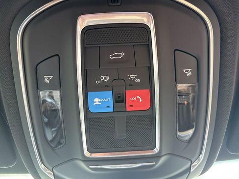 New 2026 Jeep Grand Cherokee Limited AWD/4WD image 36