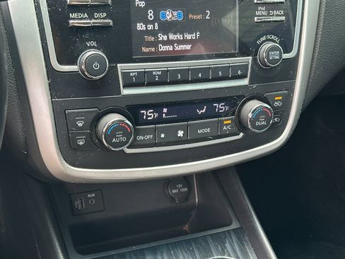 Used 2017 Nissan Altima 2.5 SL FWD image 18