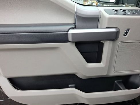 Used 2022 Ford F250 XLT w/ XLT Premium Package image 14