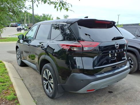 Used 2022 Nissan Rogue SV AWD/4WD image 4