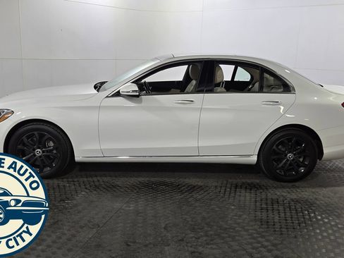 Used 2017 Mercedes-Benz C 300 4MATIC Sedan w/ Premium 1 Package image 4