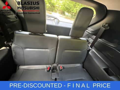 Used 2022 Mitsubishi Outlander SE AWD/4WD image 35