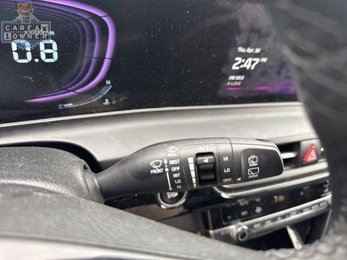 Used 2025 Kia Seltos S AWD/4WD image 28