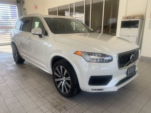 Certified 2023 Volvo XC90 B5 Core w/ Climate Package image 5