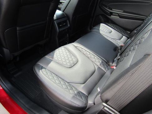 Used 2024 Ford Edge Titanium w/ Equipment Group 301A AWD/4WD image 18