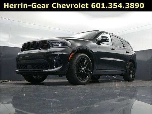 Used 2023 Dodge Durango GT image 38